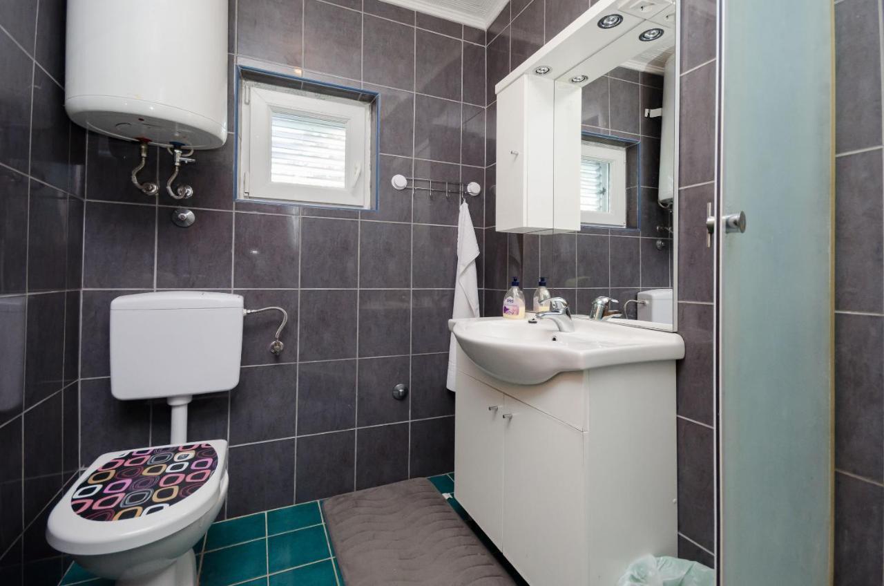 Apartment Marija Zdenko Lopar Eksteriør bilde