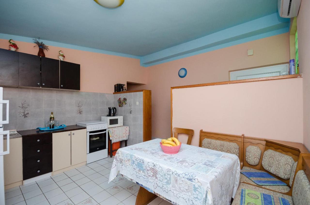 Apartment Marija Zdenko Lopar Eksteriør bilde
